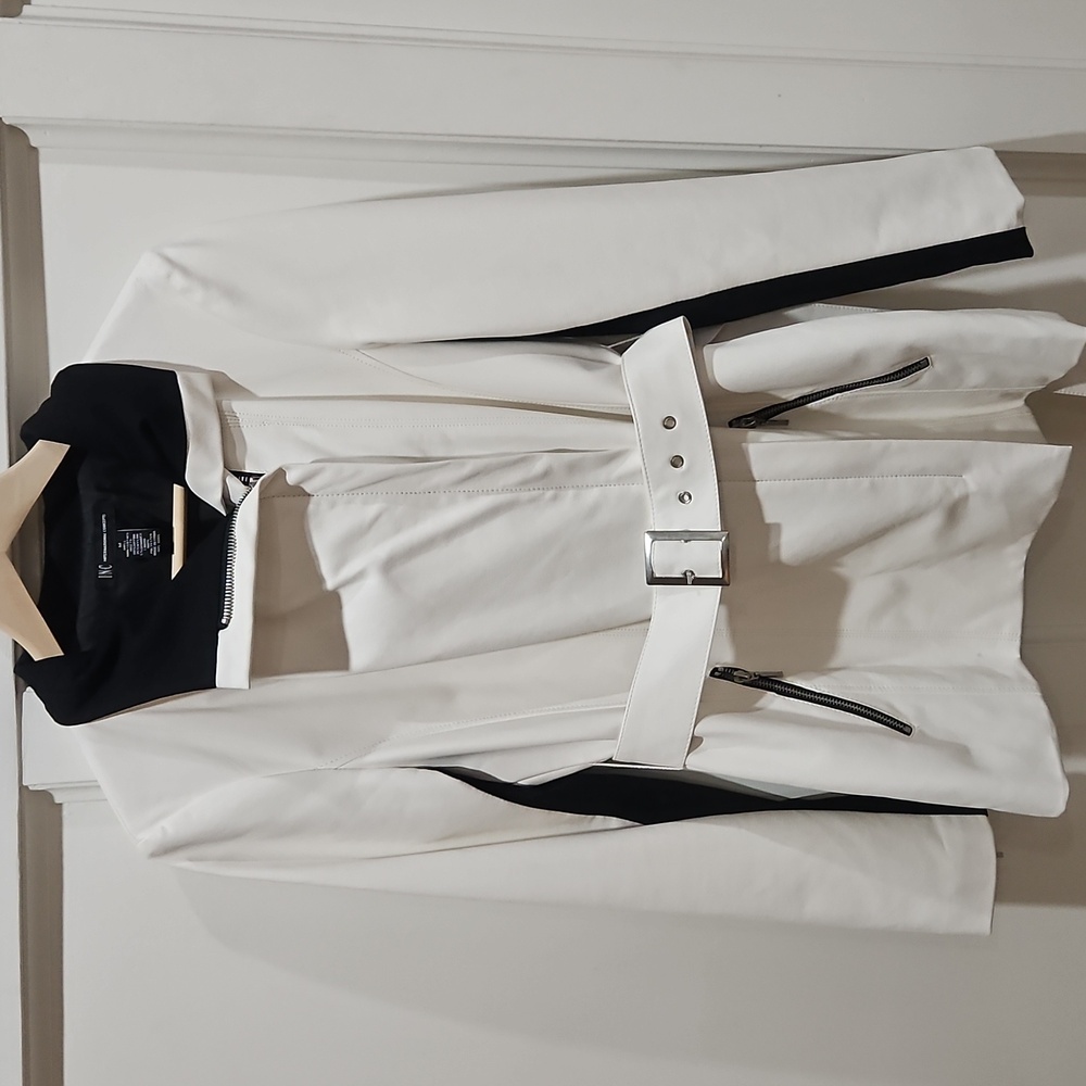 White Jacket with Black Lining, Medium